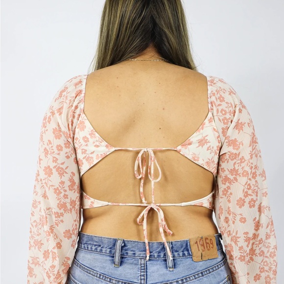 blouse - Picture 2 of 2